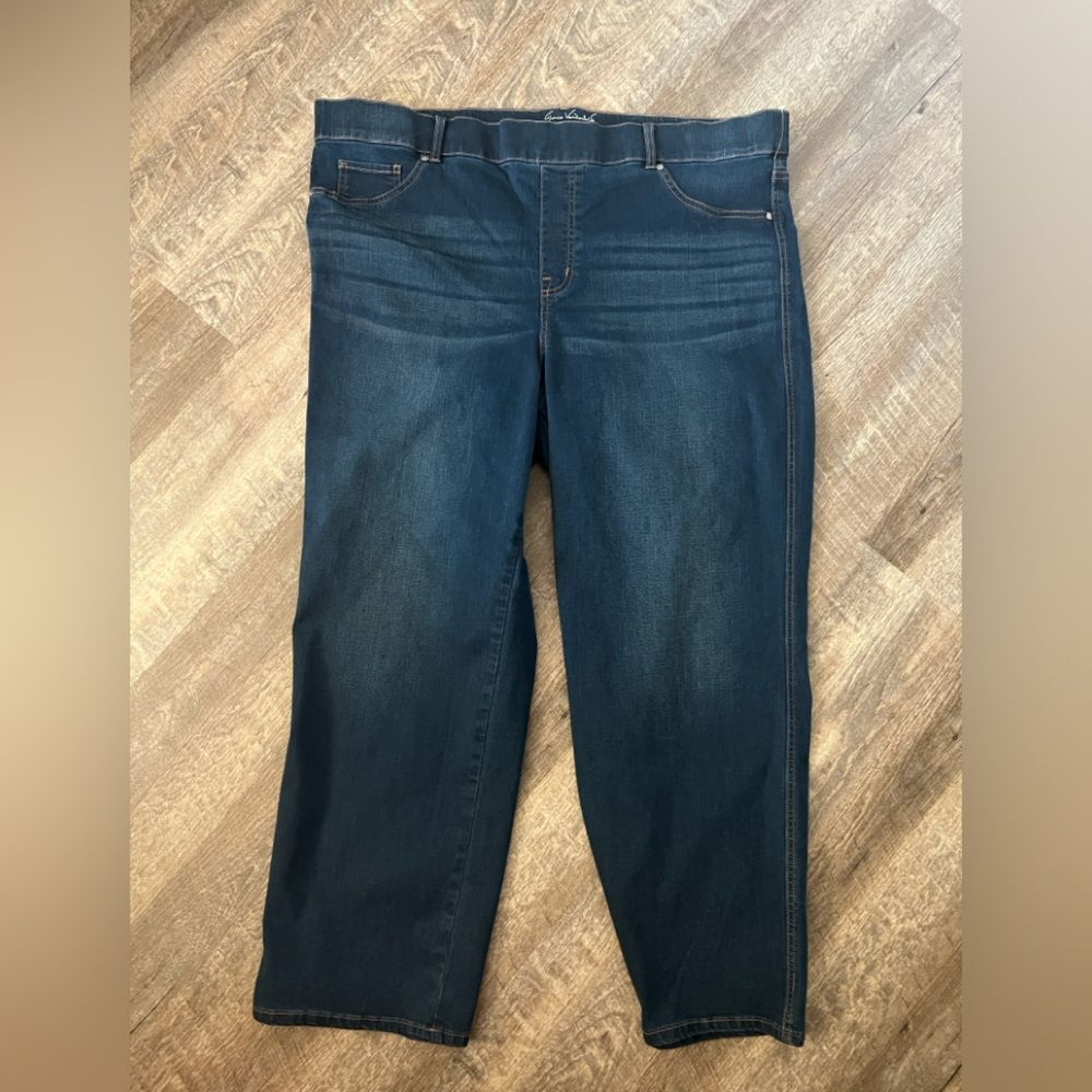 Gloria Vanderbilt Plus Size Shape Effect Pull On Straight Jeans-24W